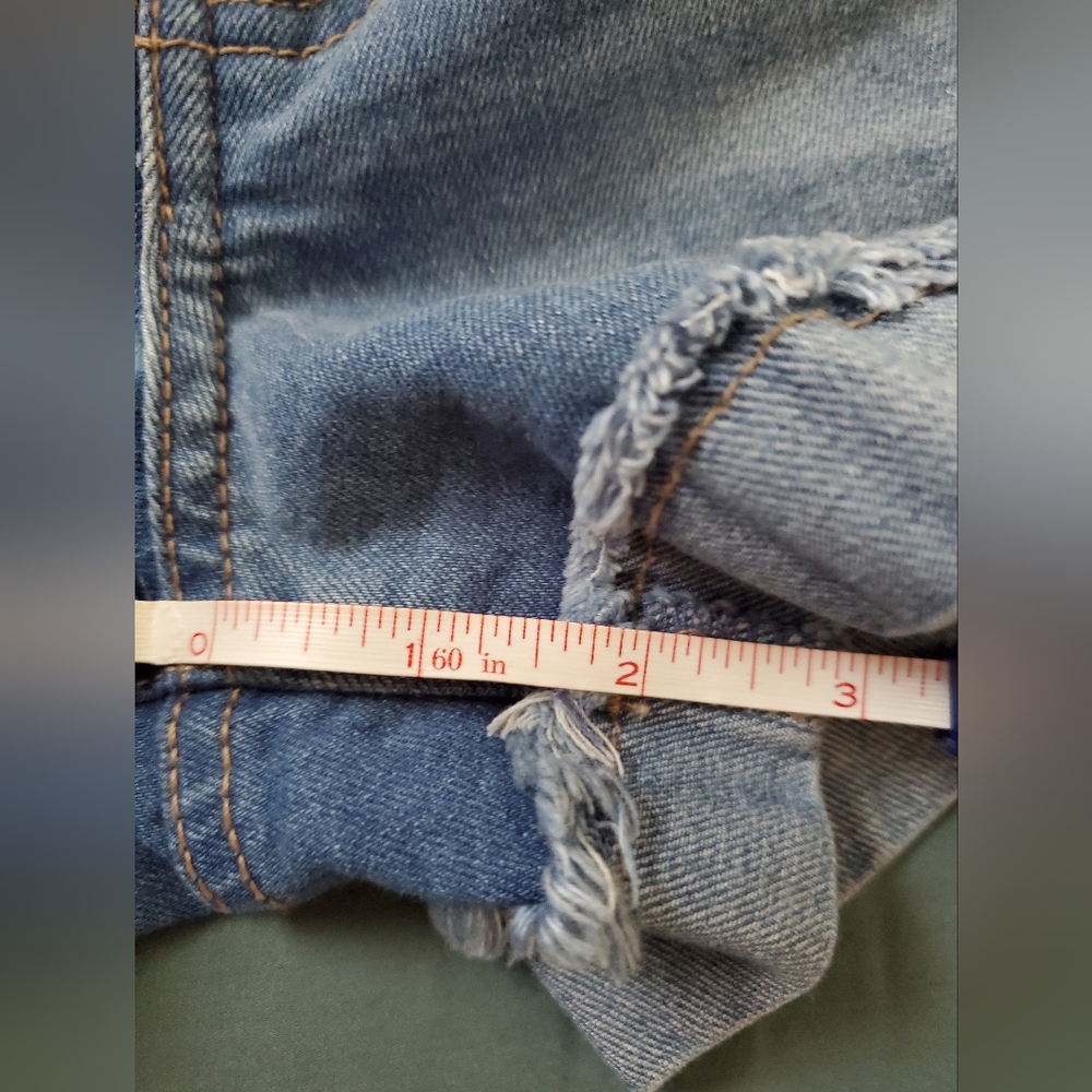 Distressed and Cuffed Celebrity Pink Shorts - Picture 2 of 5